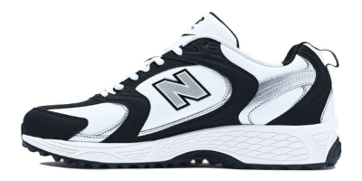 スパイクレスシューズ