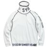 SY32 by SWEET YEARS　メンズ ロゴプリント ストレッチ 長袖 ラグランスリーブ ハイネックシャツ SYG-22A04　2022年モデル ホワイト（002）