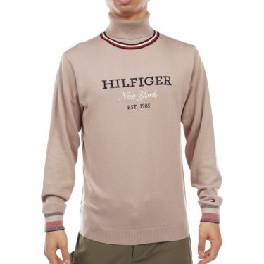 トミー ヒルフィガー ゴルフ　メンズ トリコロールライン ロゴ刺繍 長袖 タートルネック セーター THMA386　2023年モデル サンドベージュ（28）