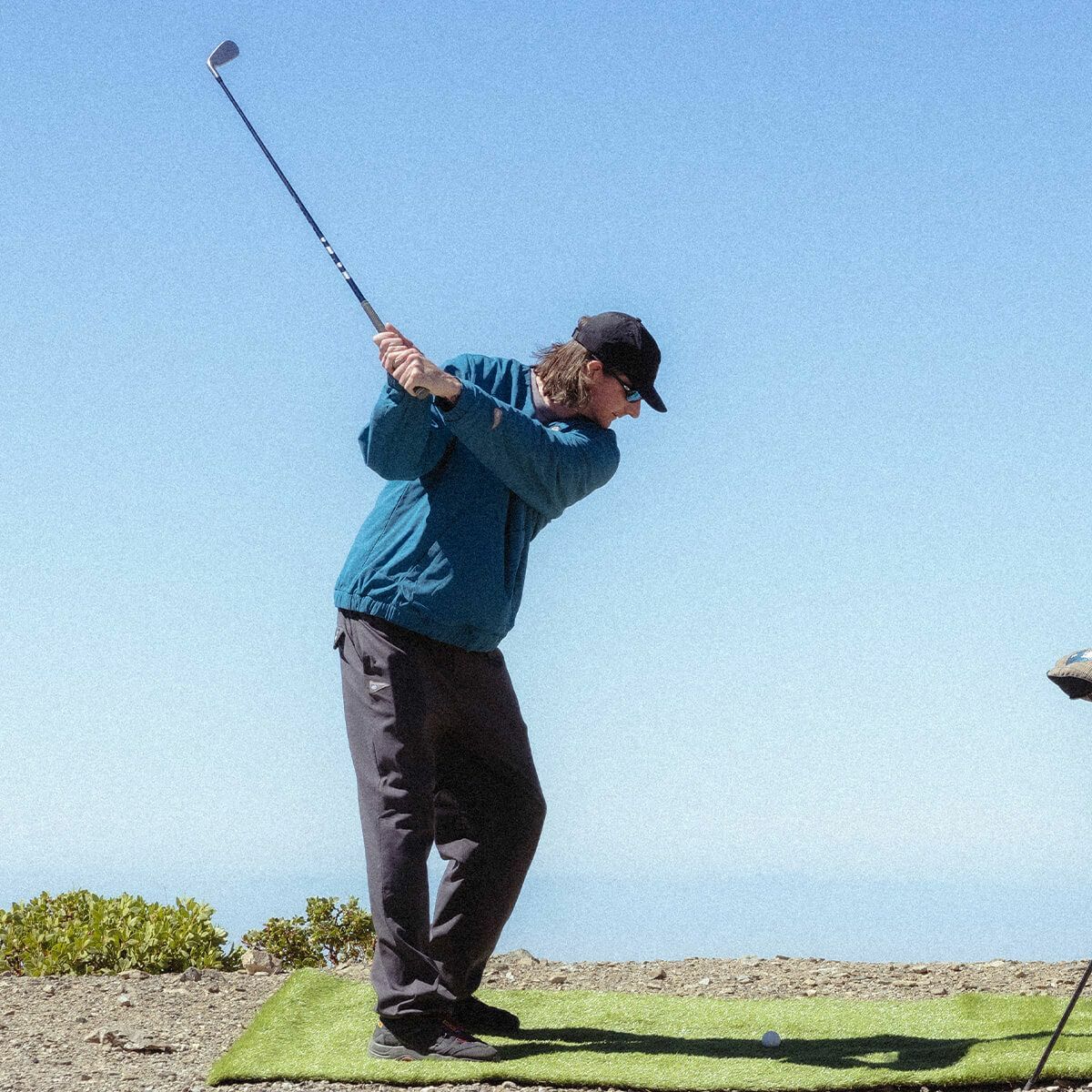 686 X MALBON 撥水 ロゴワッペン PRIMALOFT ストレッチ 長袖 Vネック プルオーバー ジャケット M3FAWLS172 MOROCCAN BLUE　詳細11