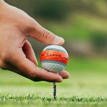 テーラーメイド　ツアーレスポンス ストライプ 2024年モデル ゴルフボール　1ダース（12球入り）　オレンジ 詳細4