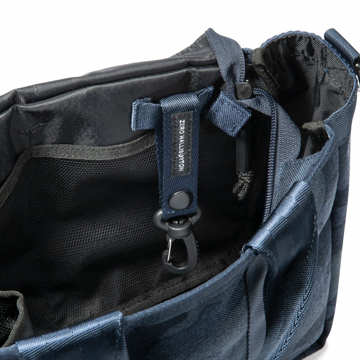 ゼロハリバートン　ZHG-B1 コーデュラナイロン トート型 ショルダー カートバッグ 82011 13 ネイビーカモ　2024年モデル ネイビーカモ（13） 詳細8
