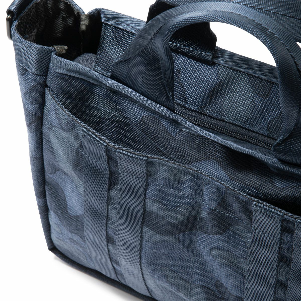 ゼロハリバートン　ZHG-B1 コーデュラナイロン トート型 ショルダー カートバッグ 82011 13 ネイビーカモ　2024年モデル ネイビーカモ（13） 詳細9