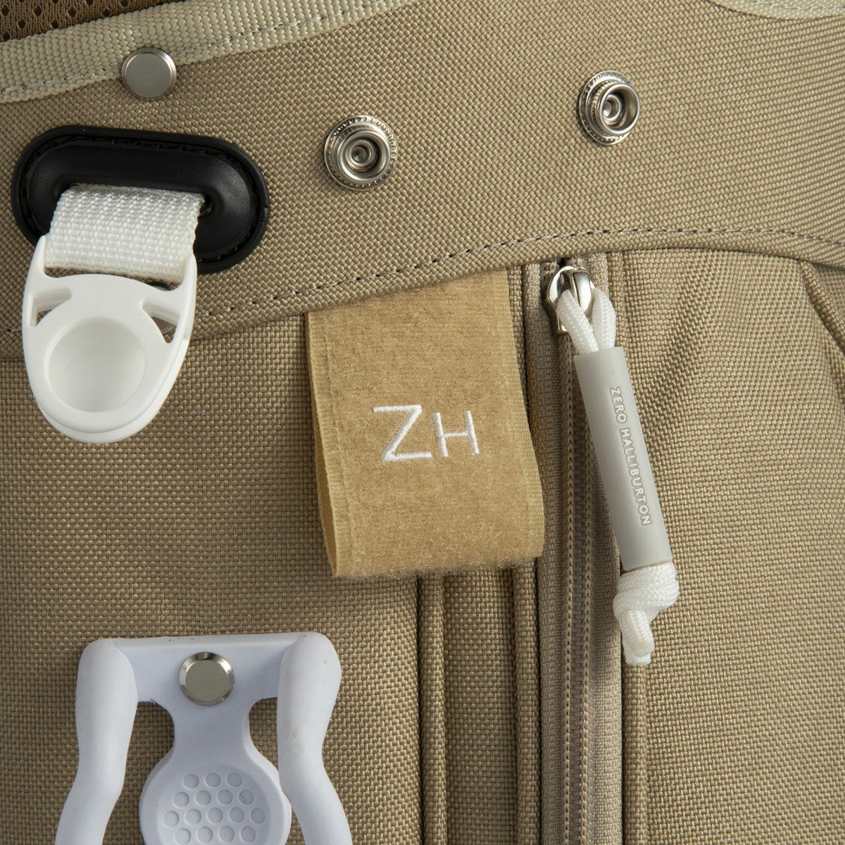 ゼロハリバートン　ZHG-CB1 ソリッドコーデュラシリーズ スタンド キャディバッグ 82922 05 ベージュ　2024年モデル ベージュ（05）