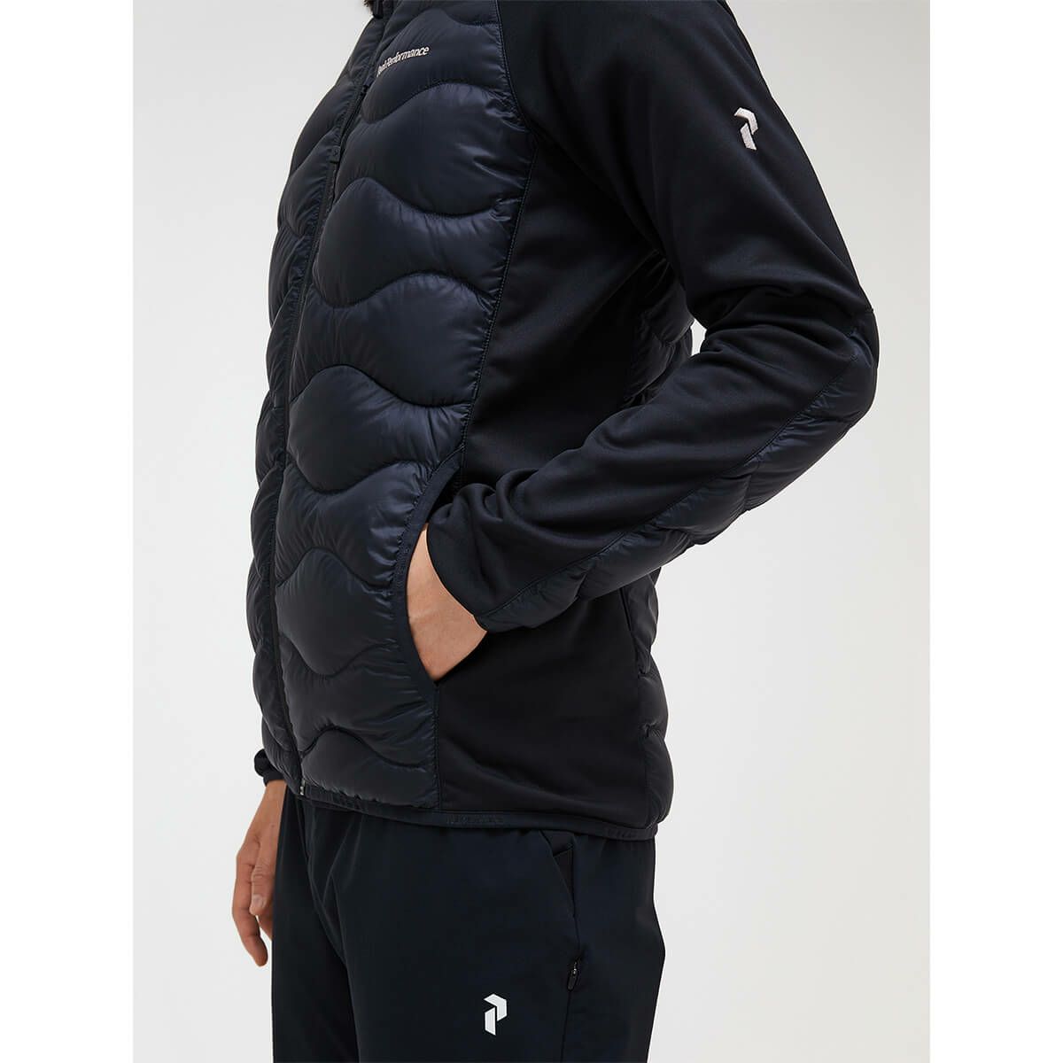 ピークパフォーマンス PEAK PERFORMANCE　スキーウェア インナーダウン メンズ ヘリウムダウンハイブリットジャケット M Helium Down Hybrid Jacket G79843 2024-2025 詳細10