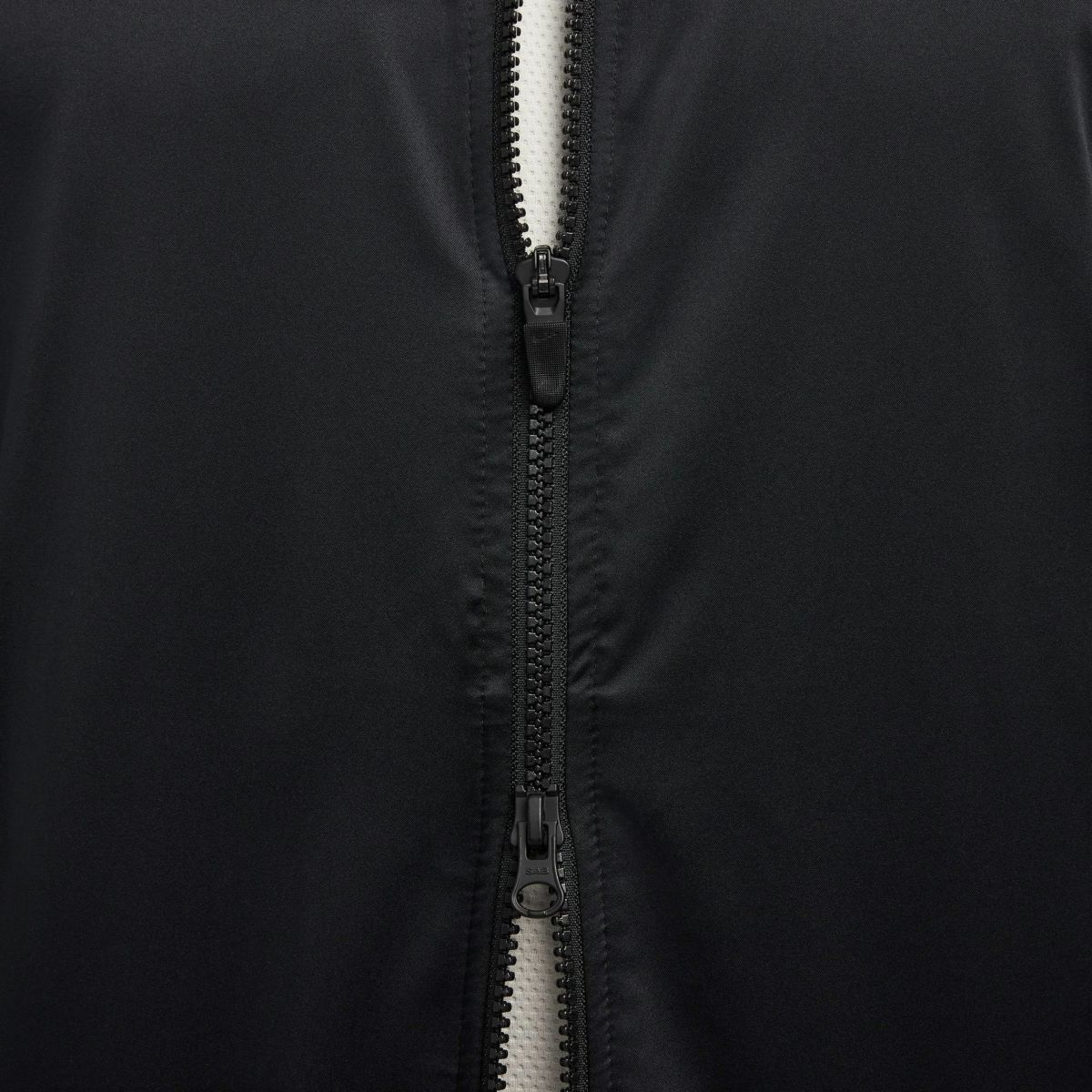 ナイキ NIKE　メンズ カラーブロック 長袖 フルジップ ジャケット FQ1169 010 ブラック/カーゴカーキ/ホワイト　2024モデル 詳細5