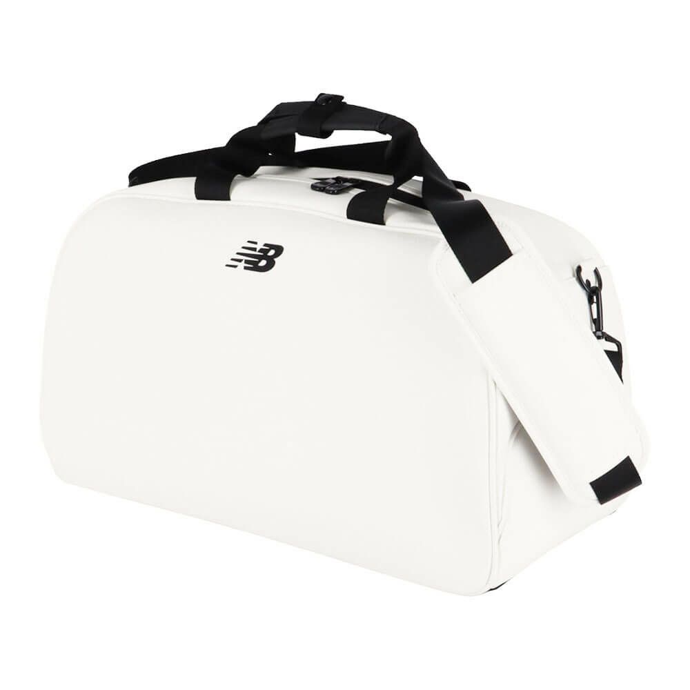 ニューバランスゴルフ　シューズインポケット付き ボストンバッグ 012-5981001 030 ホワイト　2025年モデル ホワイト