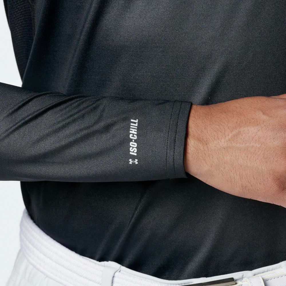 アンダーアーマー UNDER ARMOUR　メンズ UAアイソチル フィッティド 長袖 Vネック インナーシャツ 1384824 001 ブラック　2025年モデル 詳細7