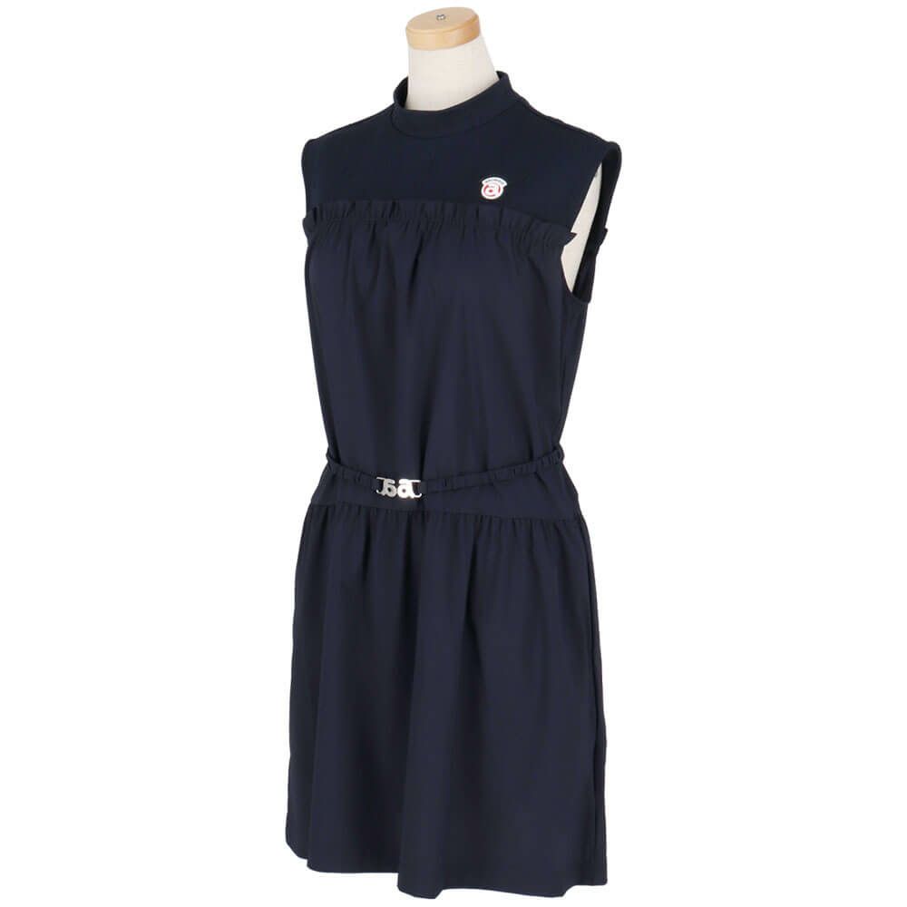 アルチビオ archivio　レディース ロゴワッペン レイヤード風 ノースリーブ ギャザーワンピース A451412　2025年モデル ネイビー 詳細2