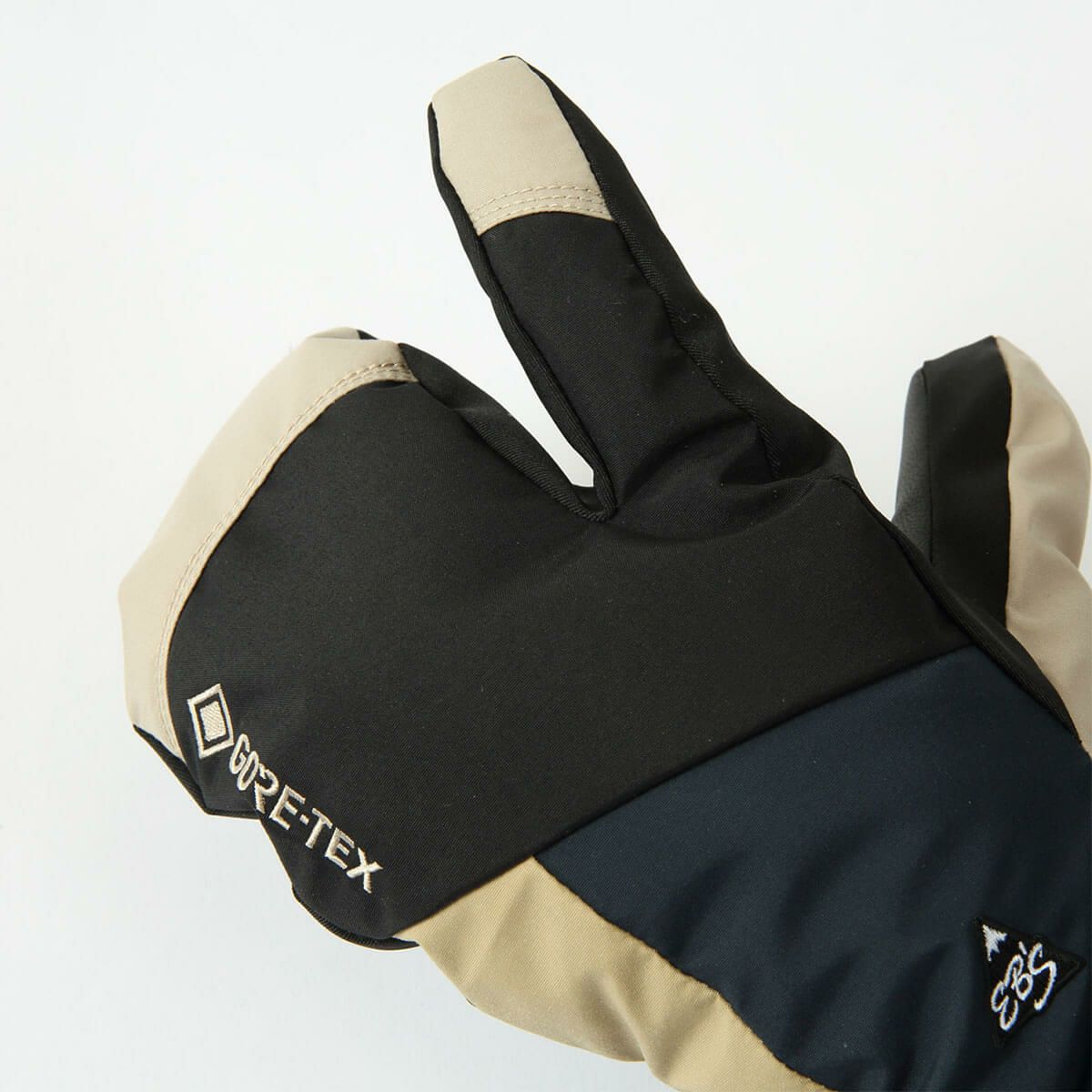 エビス eb's　GAME CHANGER TRIGGER ゲームチェンジャートリガー BEIGE/BK　GORE-TEX ゴアテックス スキーグローブ 2025-2026 詳細4