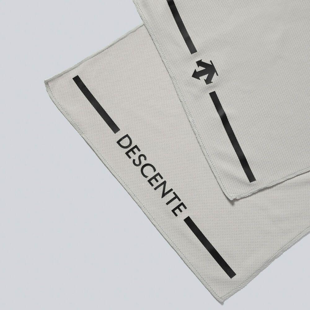 デサントゴルフ DESCENTE GOLF　クールタオル（シリコンケース付き） DG5SAZ41M GY00 グレー　2025年モデル 詳細1