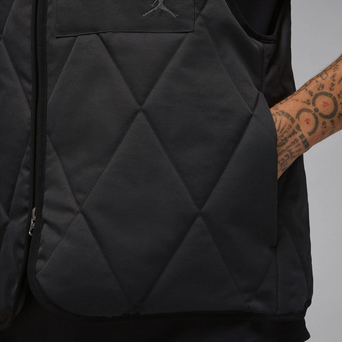 JORDAN ジョーダン　メンズ Therma-FIT ゴルフ ベスト HQ8679 010 ブラック/ダークシャドウ　2025年モデル 詳細6