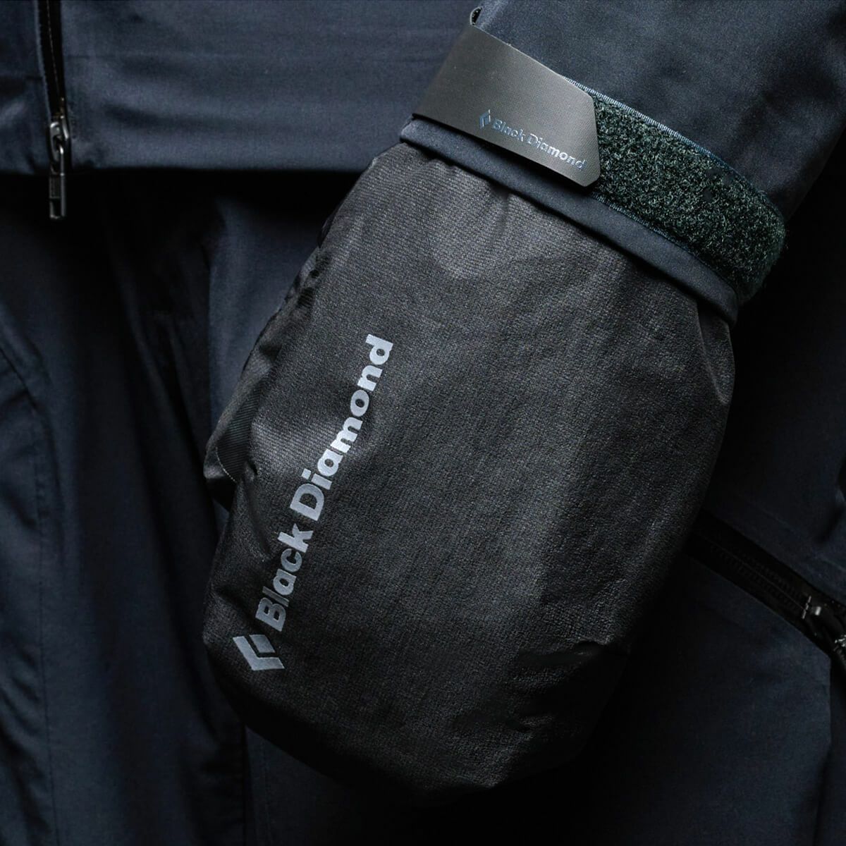 ブラックダイヤモンド BLACK DIAMOND　サークグローブ ブラック/ウォルナット　スキーグローブ 2025-2026 詳細4