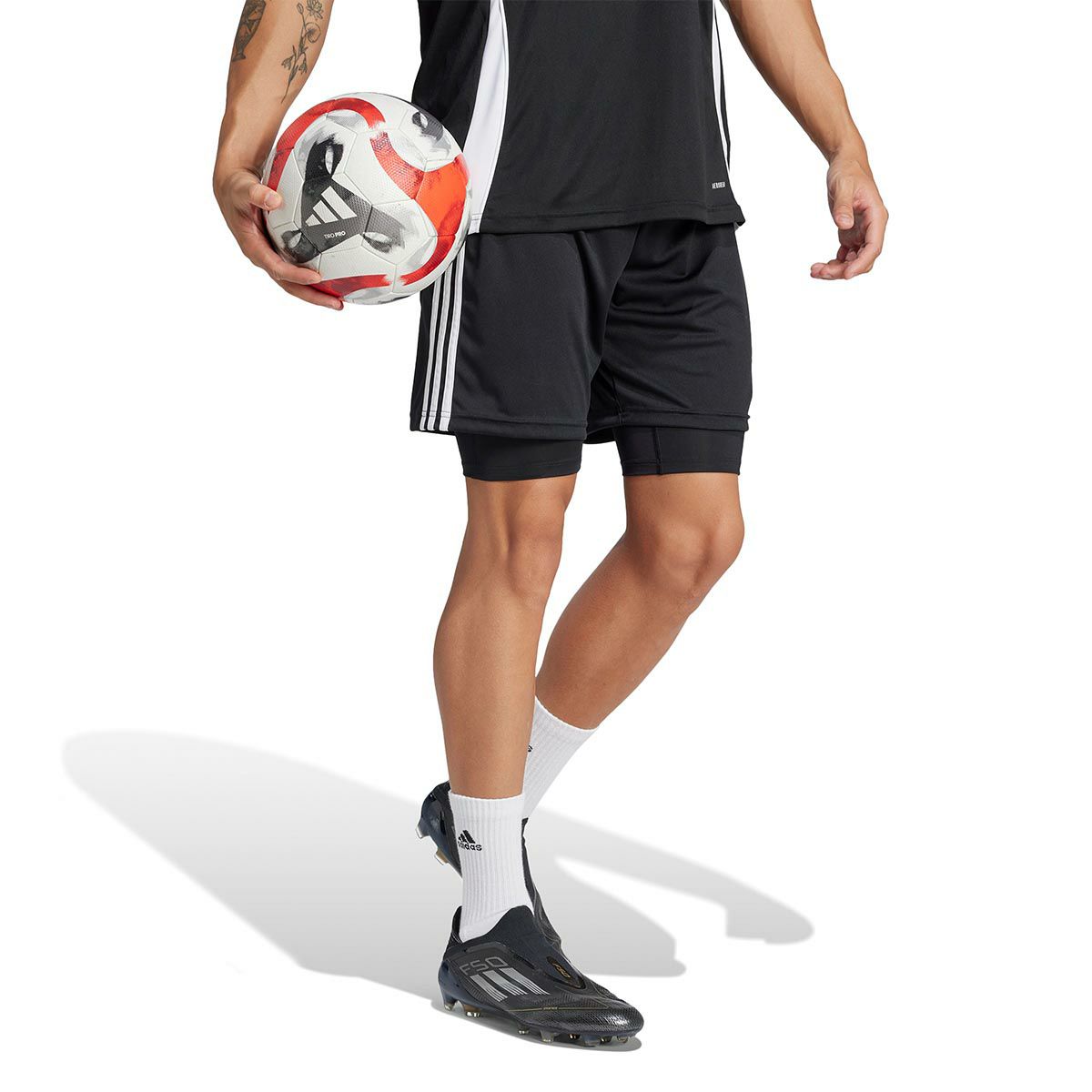 アディダス adidas　テックフィット ショートタイツ ホワイト JN7398 メンズ 詳細11