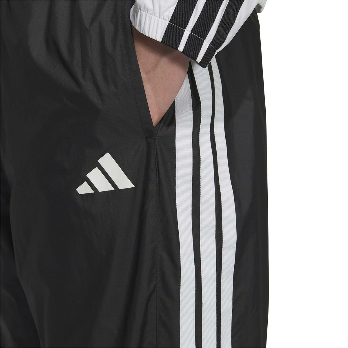 アディダス adidas　スリーストライプス ルーズフィット 起毛トリコット裏地付き フルレングス オープンヘム ウィンドパンツ ブラック JZ8773 詳細6