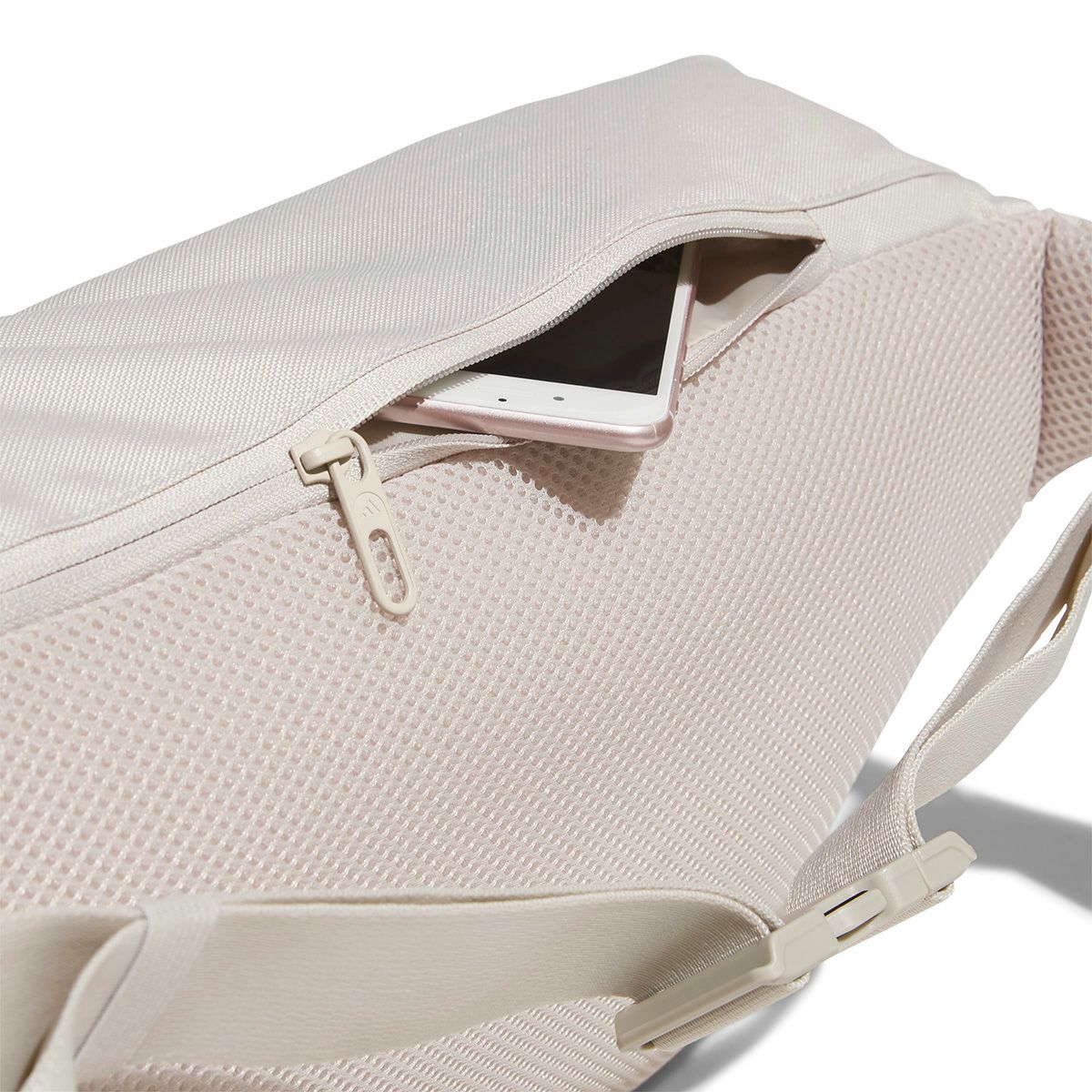 アディダス adidas　 マルチスポーツ ショルダーバッグ ユーティリティ クロスボディ バッグ / Utility X-body Bag ワンダーアルミナ KLA24 JM7151 詳細5