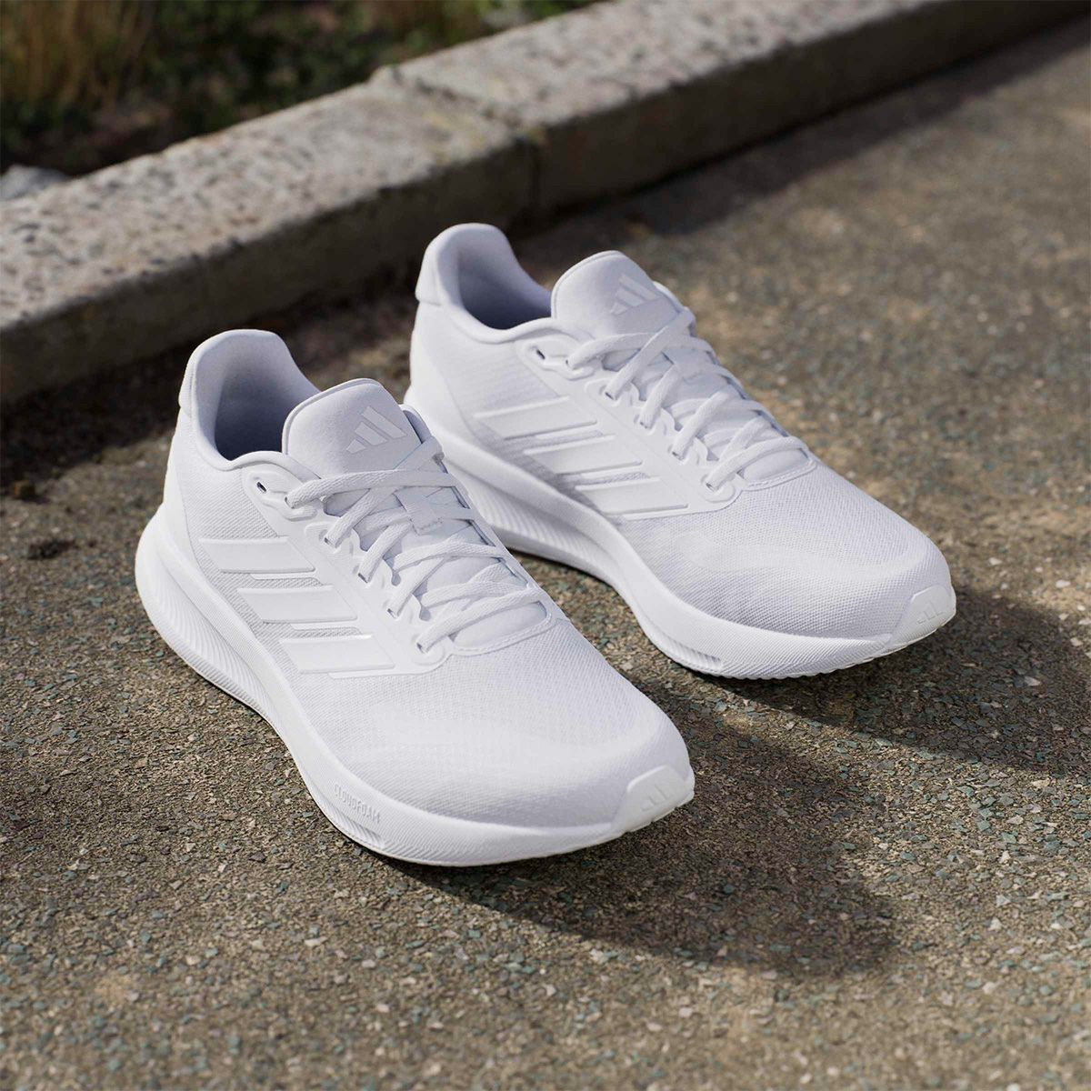アディダス adidas　ユニセックス カジュアル ランニングシューズ レスポンス ランナー / Response Runner フットウェアホワイト/フットウェアホワイト/フットウェアホワイト IH6101  詳細12