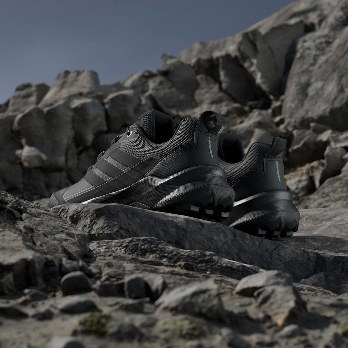 アディダス adidas　レディース アウトドア ランニングシューズウイメン・ Terrex スカイチェイサー AX5 GORE-TEX ハイキング / Terrex Skychaser AX5 GORE-TEX Hiking Shoes カーボン/コアブラック/セミフラッシュアクア JQ2222  詳細11