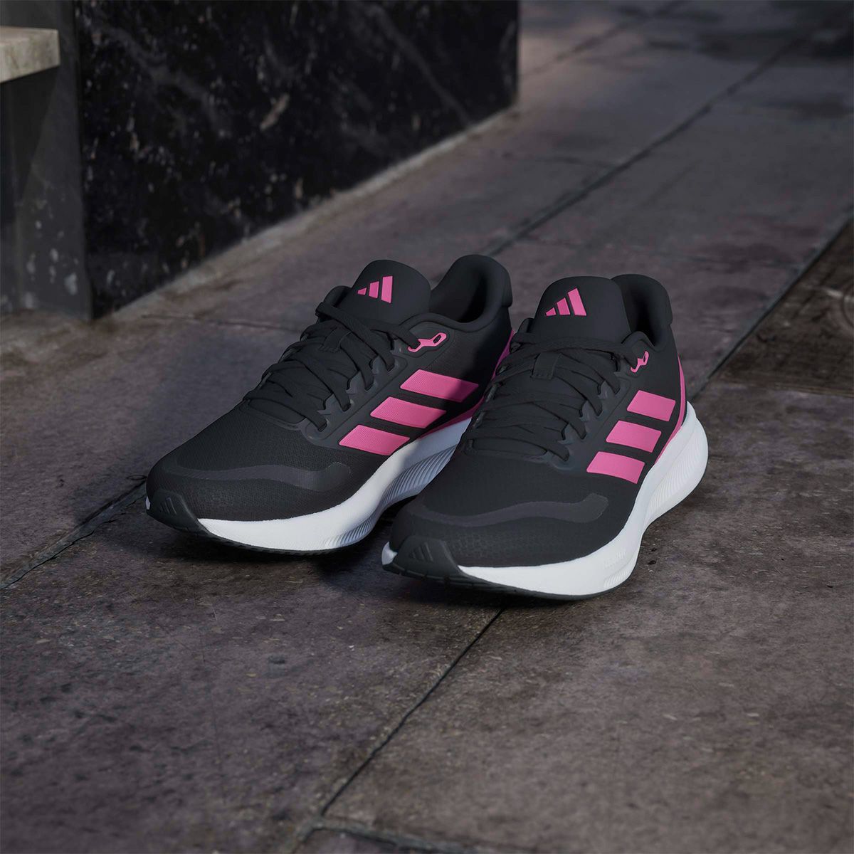 アディダス adidas　レディース カジュアル ランニングシューズウイメンズ コアランナー 5 ランニング / CORERUNNER 5 Running コアブラック/ピンクフュージョン/フットウェアホワイト JR3093  詳細12