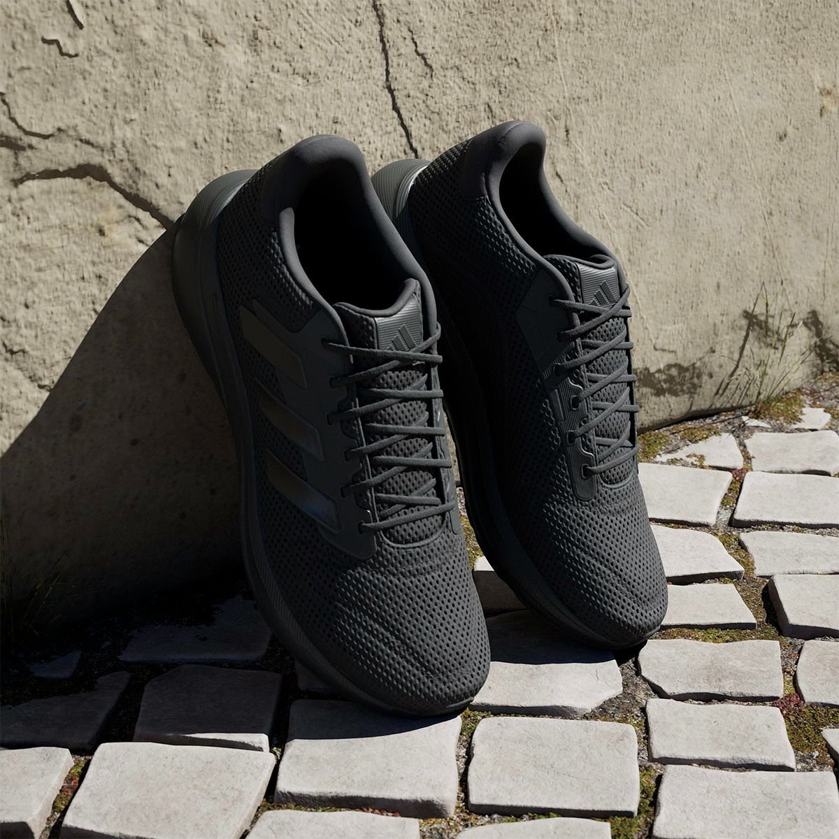 アディダス adidas　ユニセックス カジュアル ランニングシューズ レスポンス ランナー / Response Runner コアブラック/コアブラック/コアブラック JR8058  詳細10