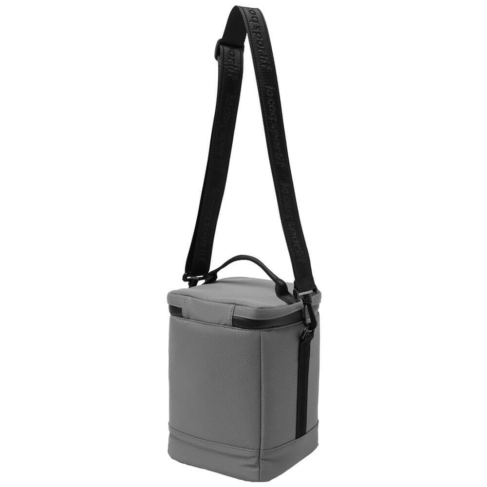 ルコック Le coq sportif　メンズ 保温保冷機能付き ショルダー付き 縦型ポーチ LG4FTT45M GY00 グレー　2025年モデル グレー 詳細4