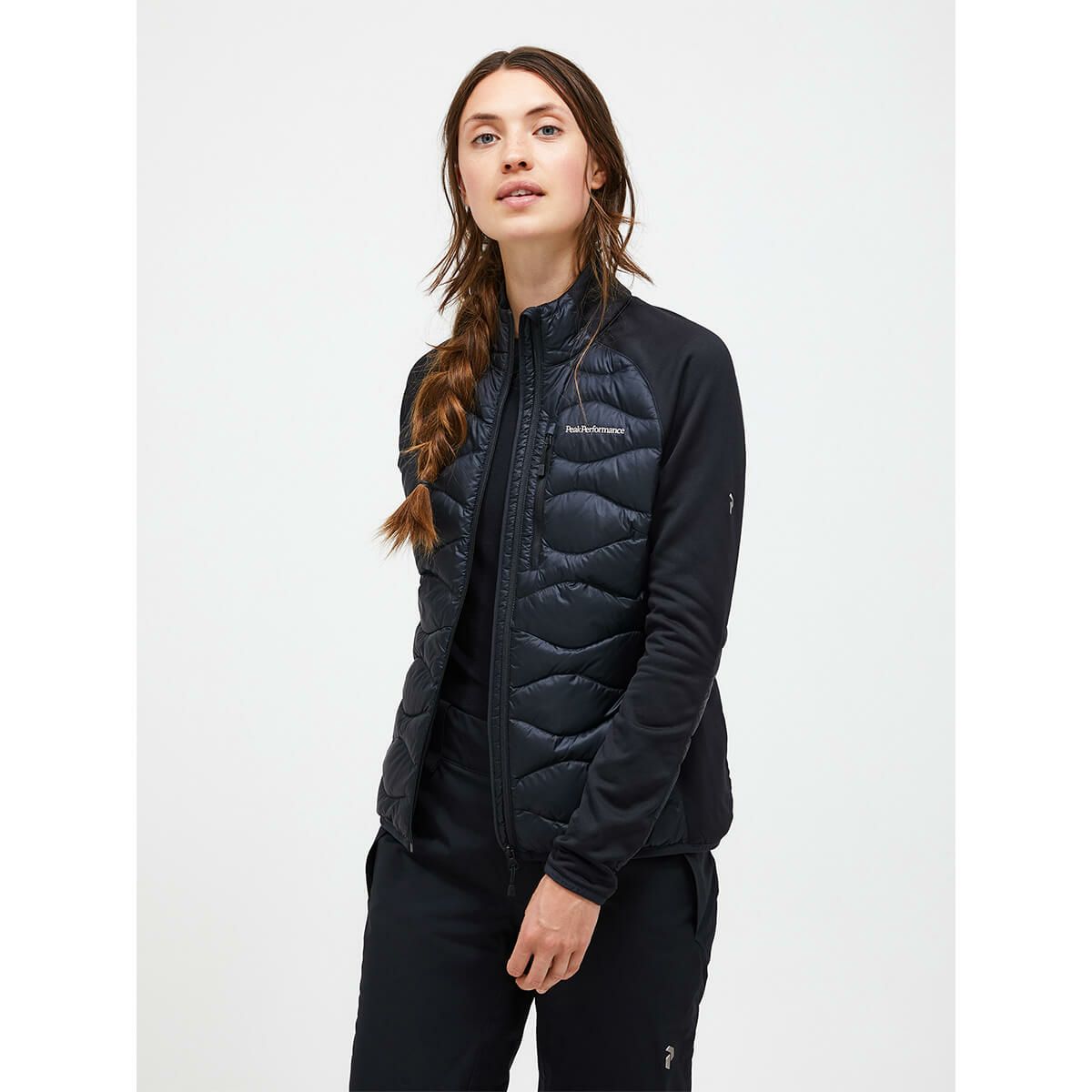 ピークパフォーマンス PEAK PERFORMANCE　スキーウェア インナー ウーマンズヘリウムダウンハイブリッドジャケット W Helium Down Hybrid Jacket G79839 2025-2026 詳細13