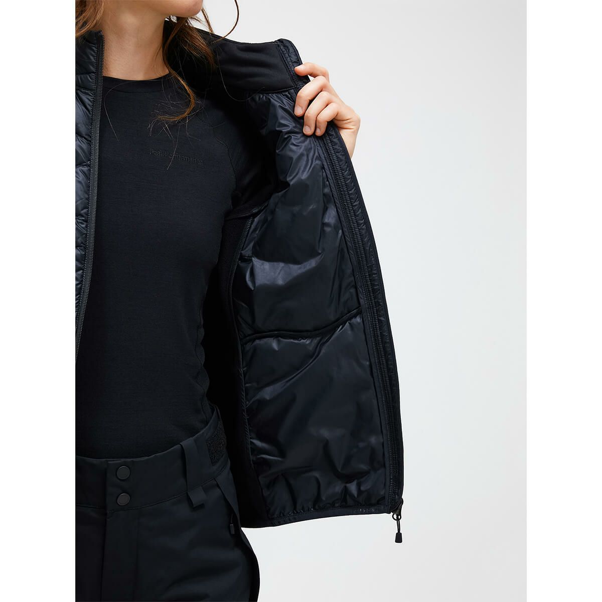 ピークパフォーマンス PEAK PERFORMANCE　スキーウェア インナー ウーマンズヘリウムダウンハイブリッドジャケット W Helium Down Hybrid Jacket G79839 2025-2026 詳細16