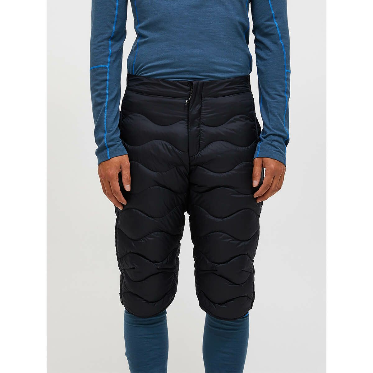 ピークパフォーマンス PEAK PERFORMANCE　スキーウェア インナー メンズヘリウムダウンショーツ M Helium Down Shorts G80453 2025-2026 BLACK