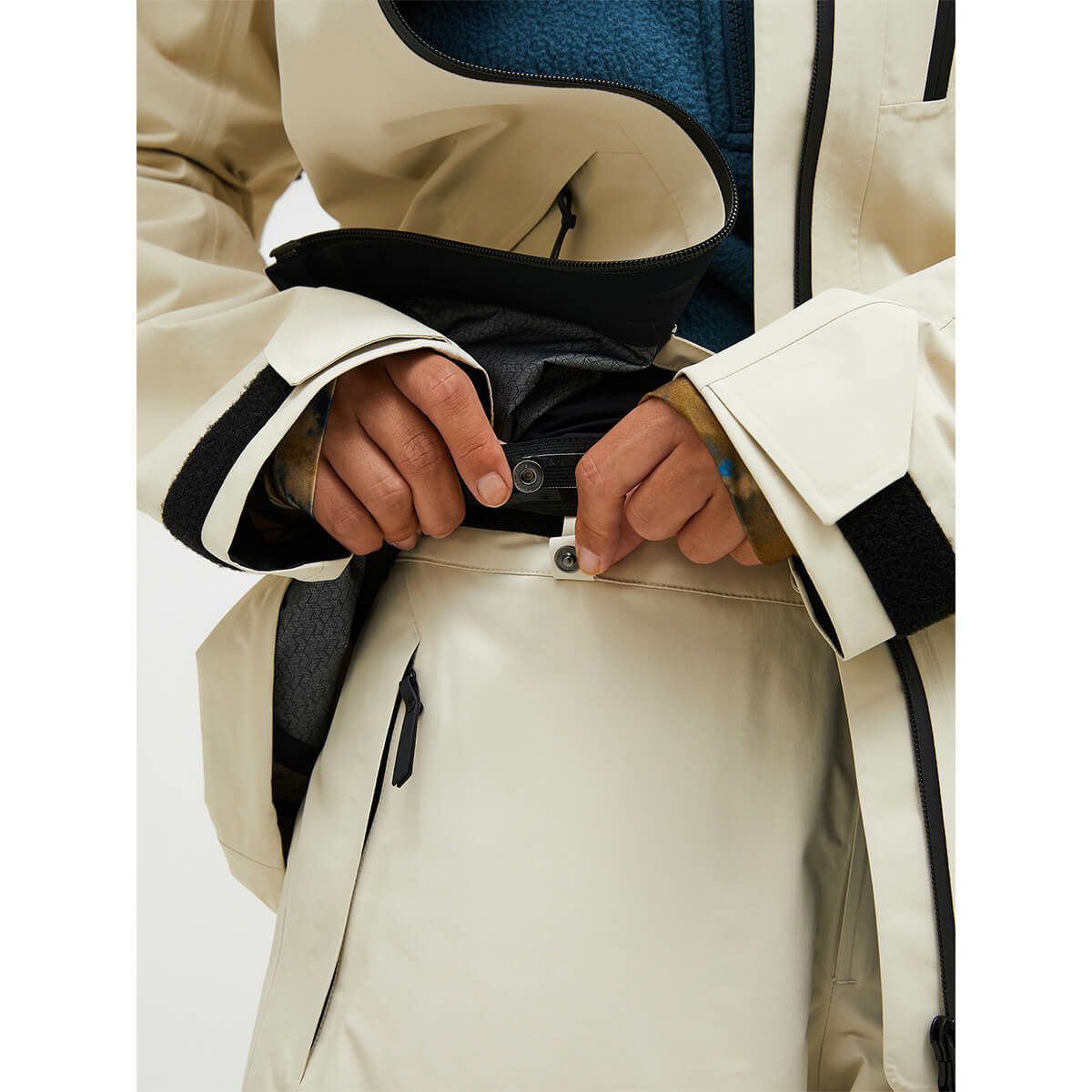 ピークパフォーマンス PEAK PERFORMANCE　スキーウェア ジャケット ウーマンズバーテック3レイヤージャケット W Vertec 3L Jacket G80568 2025-2026 詳細10