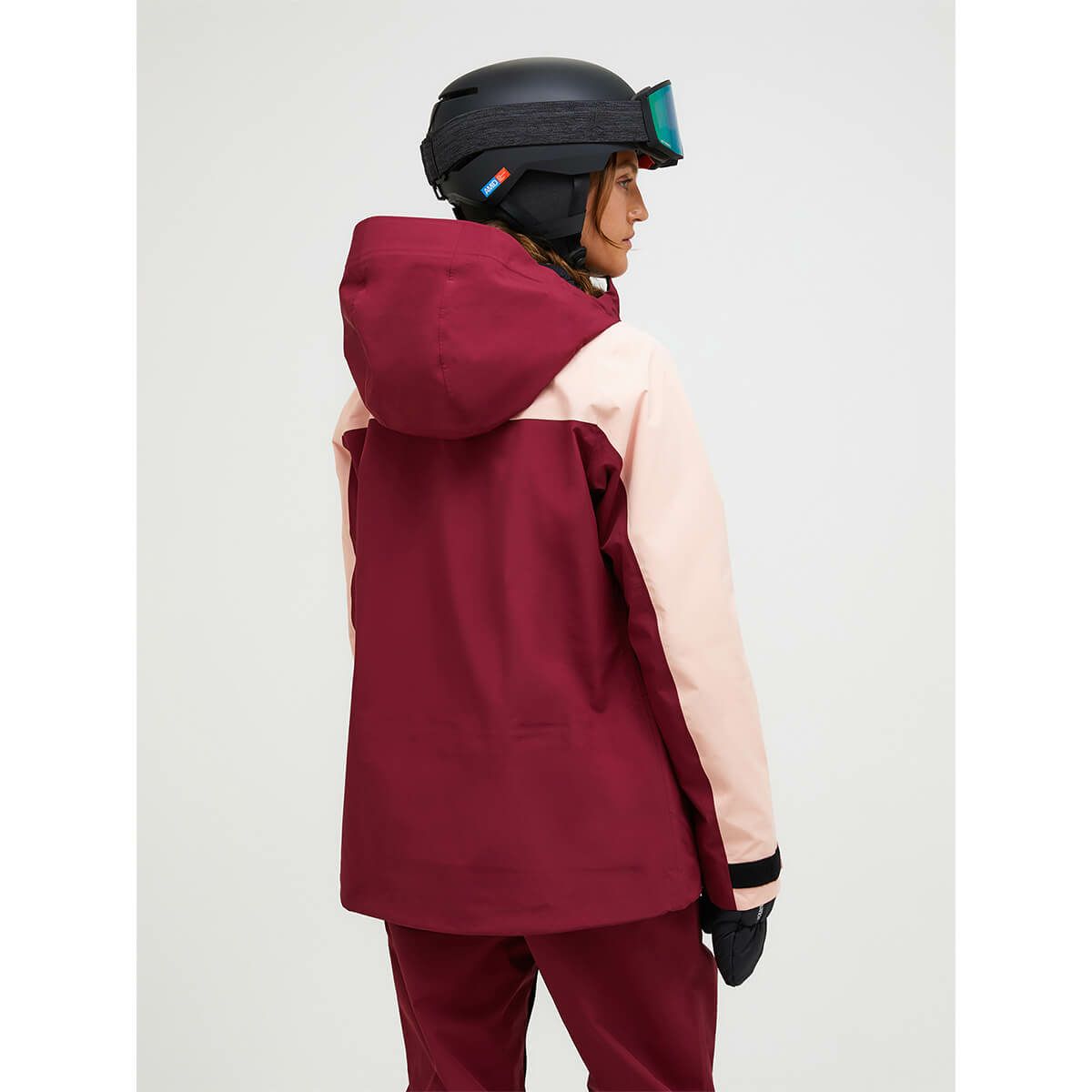 ピークパフォーマンス PEAK PERFORMANCE　スキーウェア ジャケット ウーマンズバーテック3レイヤージャケット W Vertec 3L Jacket G80568 2025-2026 詳細22