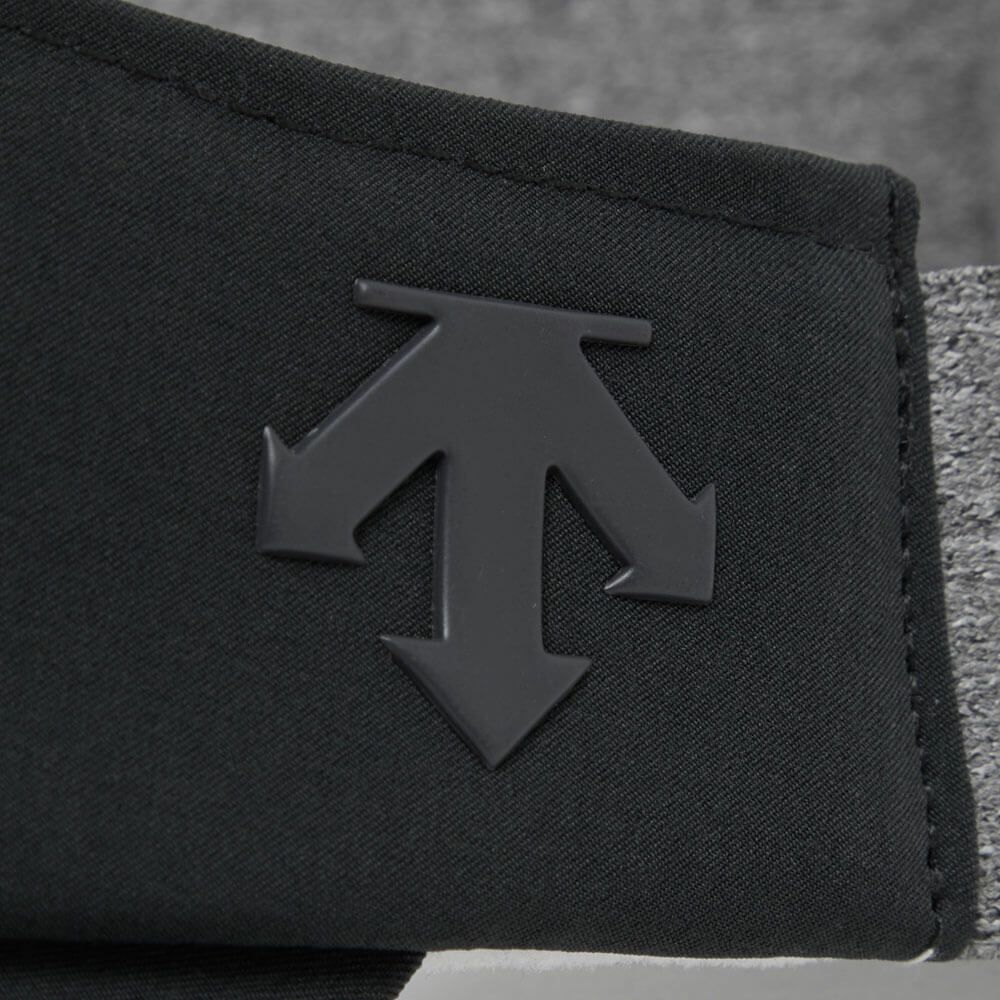 デサントゴルフ DESCENTE GOLF　レディース ロゴエンボス入り 後ゴムアジャスト サンバイザー DG5FCP50L BK00 ブラック　2025年モデル 詳細4