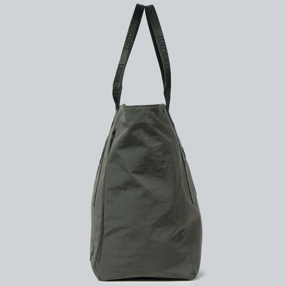 デサントゴルフ DESCENTE GOLF　大容量 ジップ付き トートバッグ 27L DG5FTT30U GY00 グレー　2025年モデル 詳細2