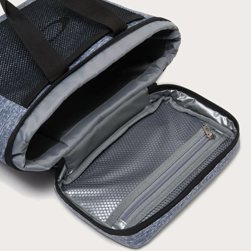 オークリー OAKLEY　クーラーバッグ FOS901988 27B NewAthleticGrey　2025年モデル NewAthleticGrey 詳細4