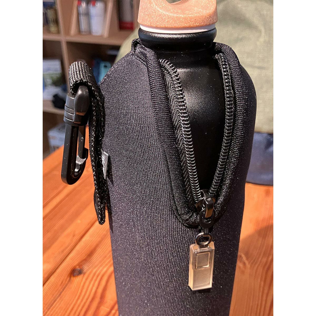 シグ SIGG　 ネオプレンボトルカバー 0.6L ブラック　ボトル用アクセサリー 2025 ブラック（90051） 詳細6