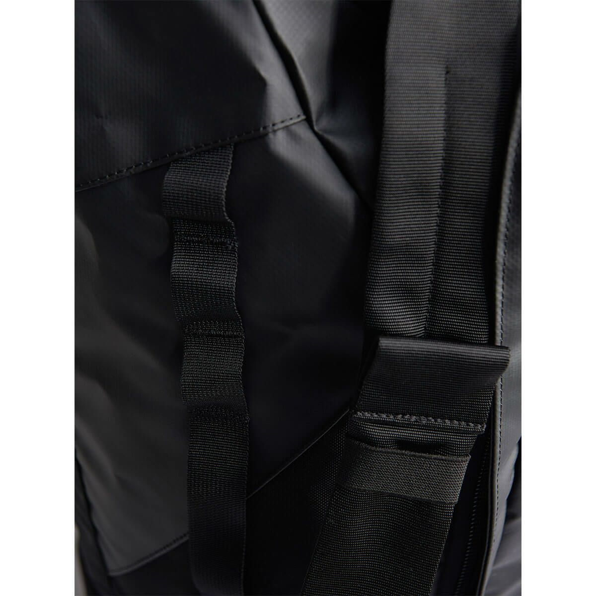 ピークパフォーマンス PEAK PERFORMANCE　バックパック バーチカルダッフル 50リットル VERTICAL DUFFLE 50L G78049020 2024-2025 詳細5