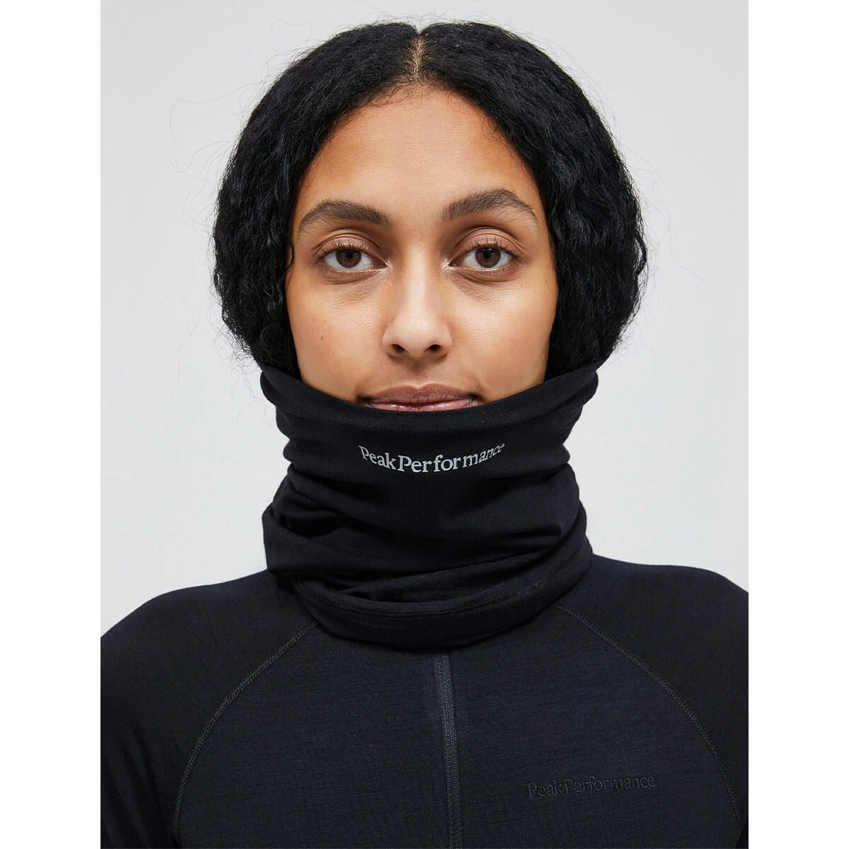 ピークパフォーマンス PEAK PERFORMANCE　スキー スノーボードウェア　ネックチューブ Magic Neckgaiter G78085 2024-2025 詳細5