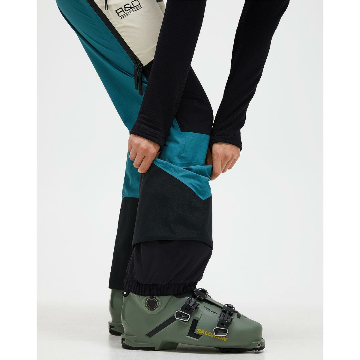 ピークパフォーマンス PEAK PERFORMANCE　スキー スノーボードウェア パンツ W Vertical Gore-Tex Pro Bib Pants G79147 2024-2025 詳細17