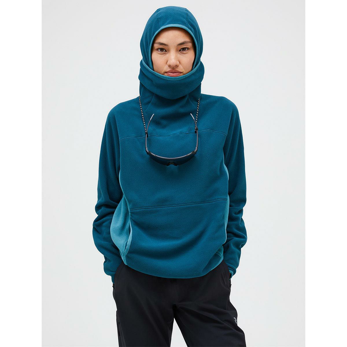 ピークパフォーマンス PEAK PERFORMANCE　スキー スノーボードウェア インナー W Treeline Fleece Hood G79918 2024-2025 詳細8