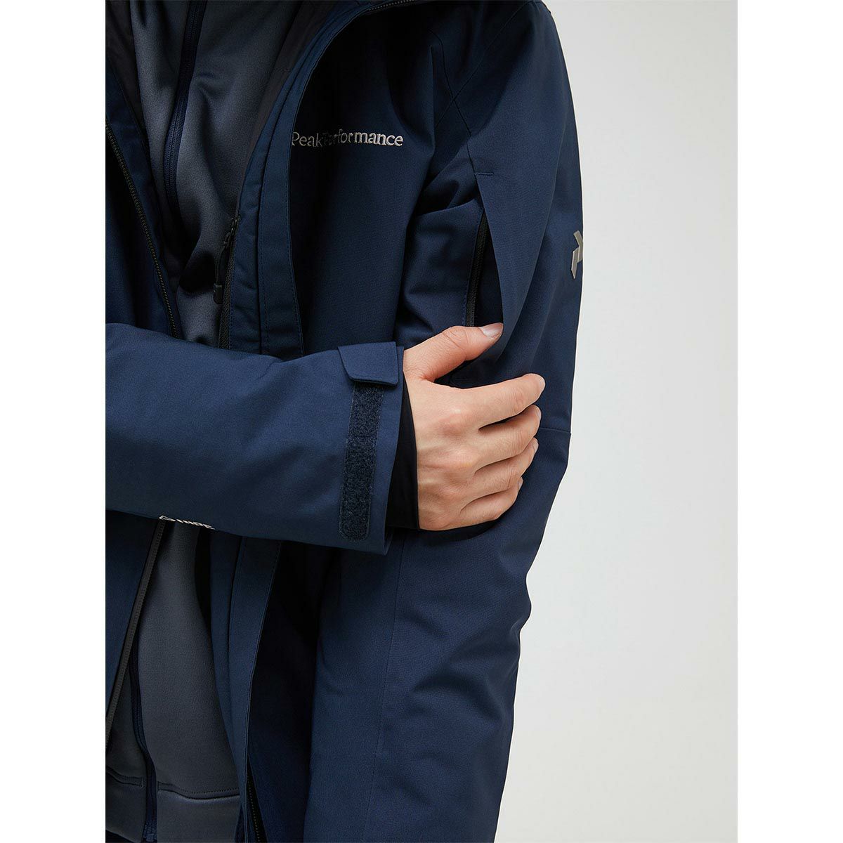 ピークパフォーマンス PEAK PERFORMANCE　スキー スノーボードウェア メンズ マルーンジャケット M Maroon Jacket G79692 2024-2025 詳細9